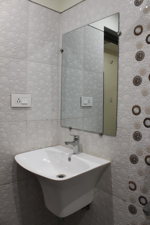 Hotel Grand Gayathri Khammam Eksteriør billede