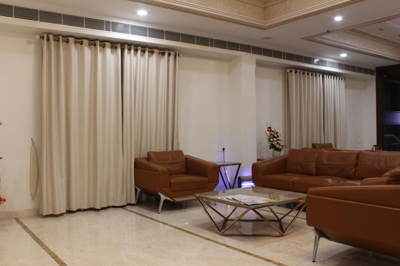 Hotel Grand Gayathri Khammam Eksteriør billede