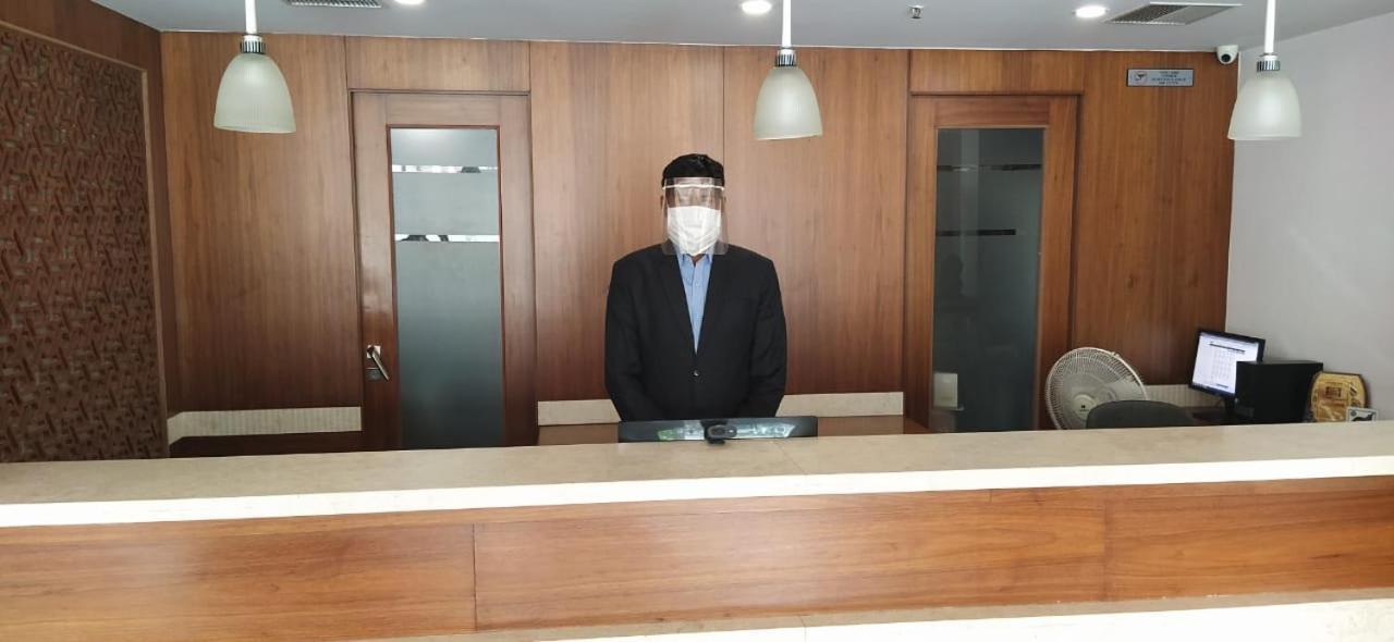 Hotel Grand Gayathri Khammam Eksteriør billede