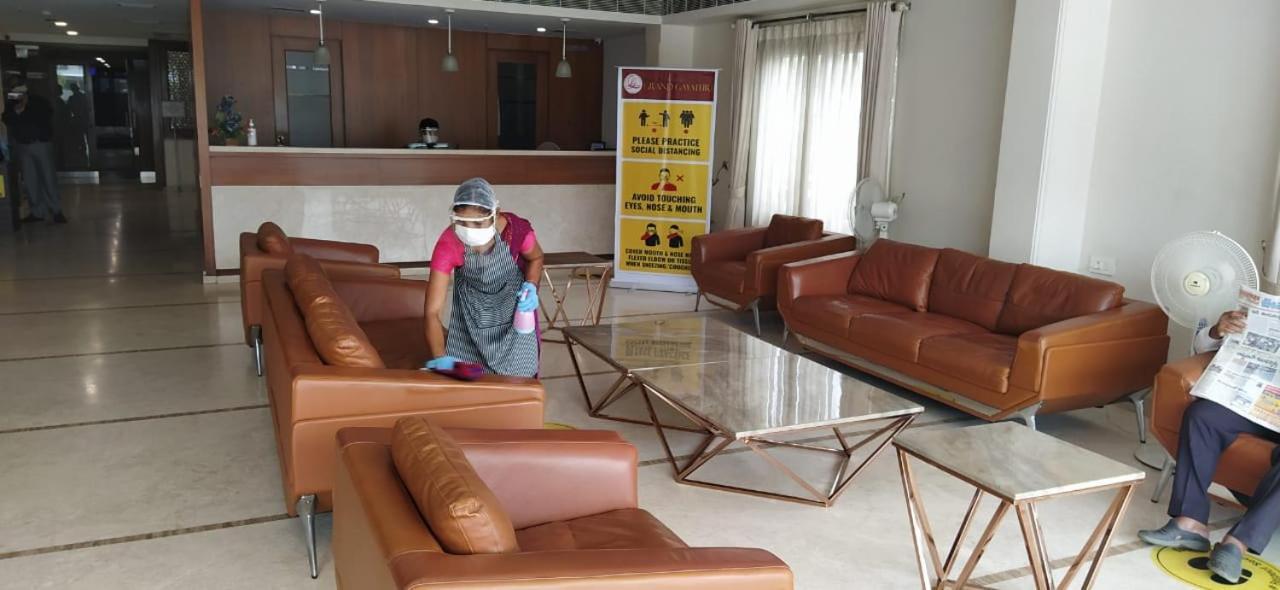 Hotel Grand Gayathri Khammam Eksteriør billede
