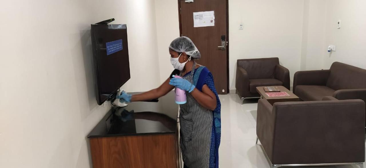 Hotel Grand Gayathri Khammam Eksteriør billede